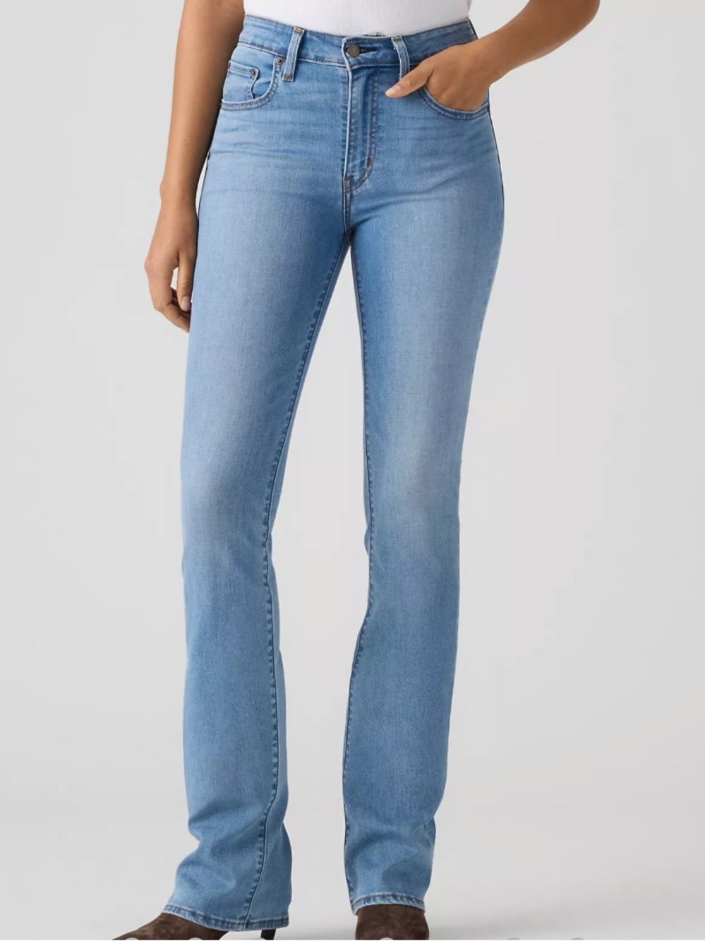 Levi’s high rise boot cut blue flare